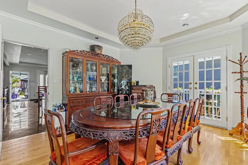 731 GATENSBURY STREET - photo 1 of 5