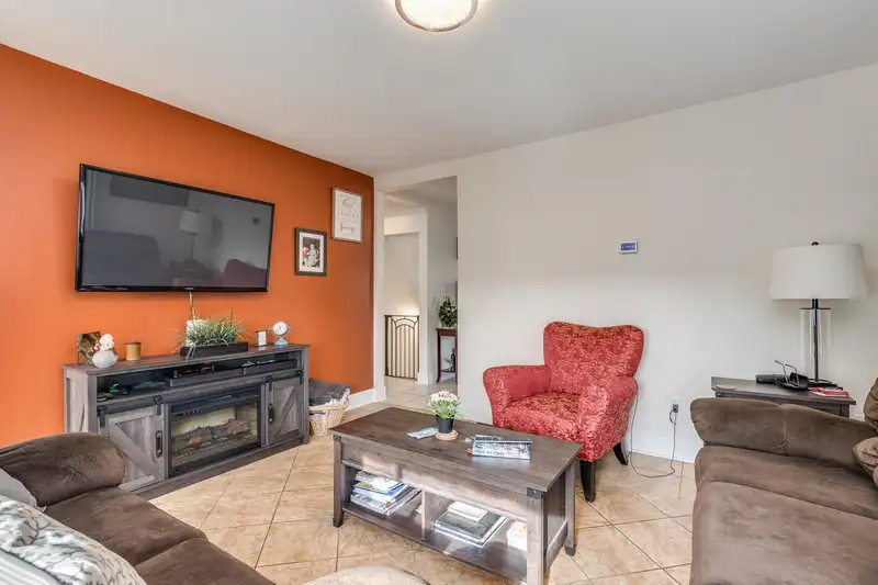 1276 DOUGLAS ROAD - photo 3 of 21