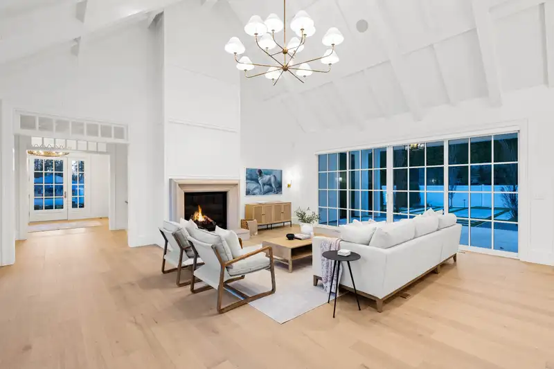 22955 78 AVENUE - photo 4 of 40