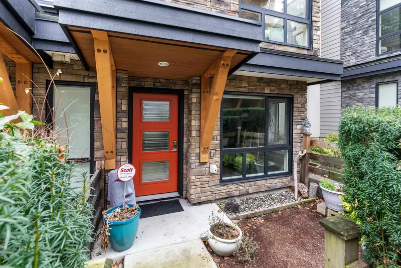 95 16488 64 AVENUE - photo 2 of 25