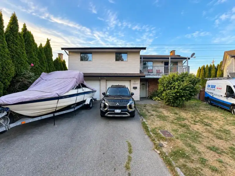 15097 95 AVENUE - photo 1 of 31