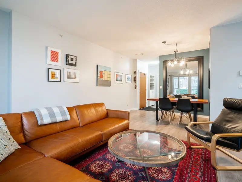 412 4723 DAWSON STREET - photo 3 of 25