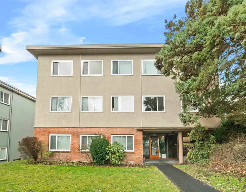 5 48 LEOPOLD PLACE - photo 1 of 23