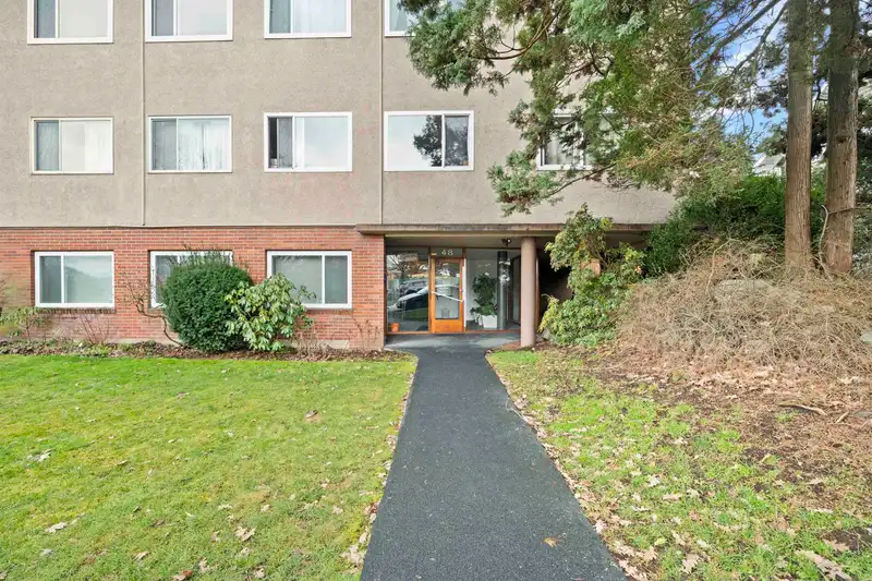 5 48 LEOPOLD PLACE - photo 2 of 23