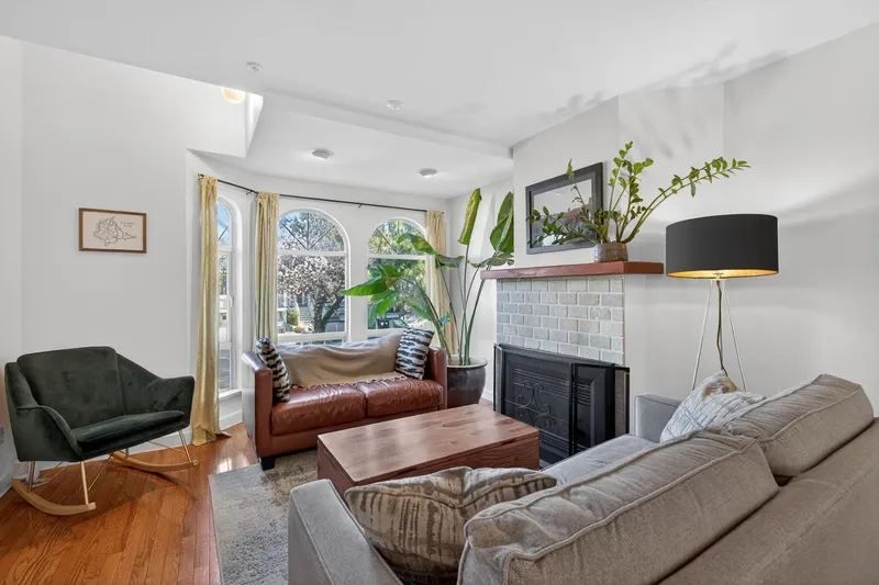 1764 GRAVELEY STREET - photo 4 of 25