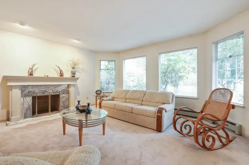 3518 W KING EDWARD AVENUE - photo 4 of 31