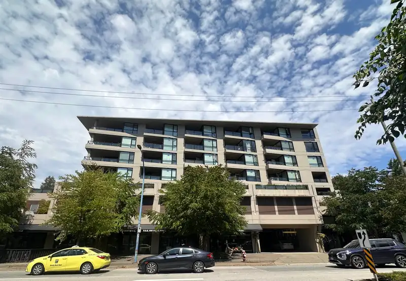 503 160 W 3RD STREET - photo 1 of 23