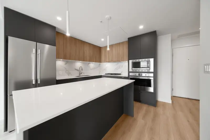 2103 8551 201 STREET - photo 2 of 14
