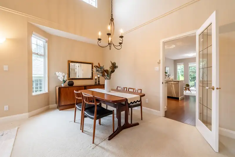 77 2533 152 STREET - photo 3 of 40
