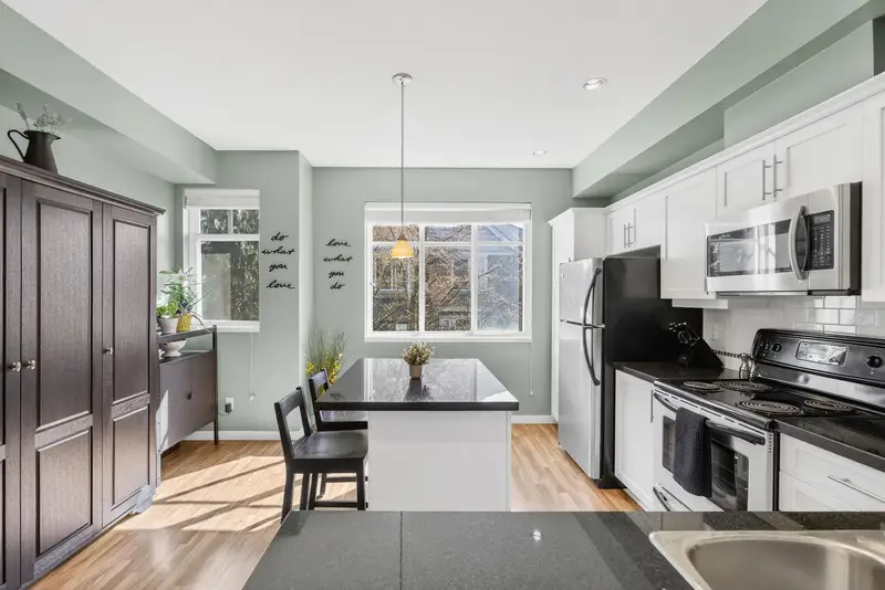 13 6635 192 STREET - photo 4 of 25