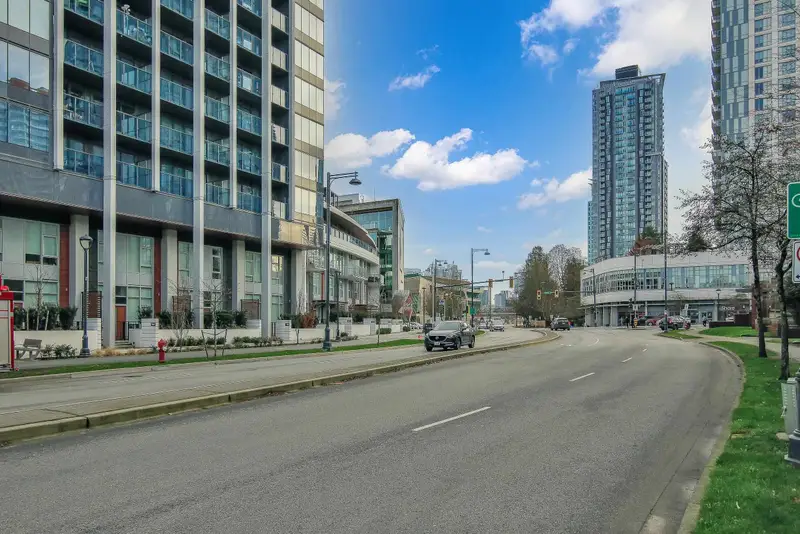 405 10499 UNIVERSITY DRIVE - photo 3 of 25