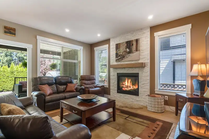 17 14550 MORRIS VALLEY ROAD - photo 4 of 40