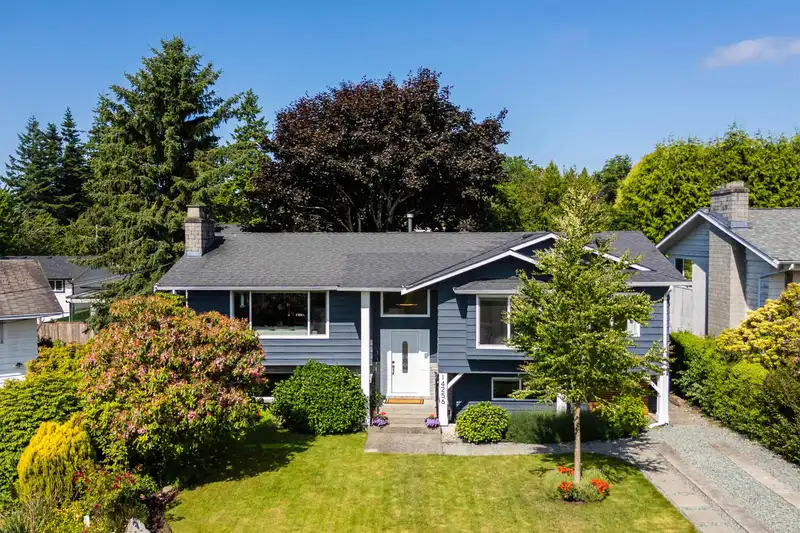 14256 PARK AVENUE - photo 1 of 40
