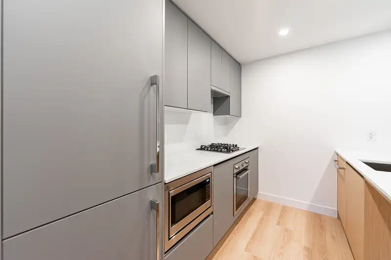 902 7977 LANSDOWNE ROAD - photo 4 of 24