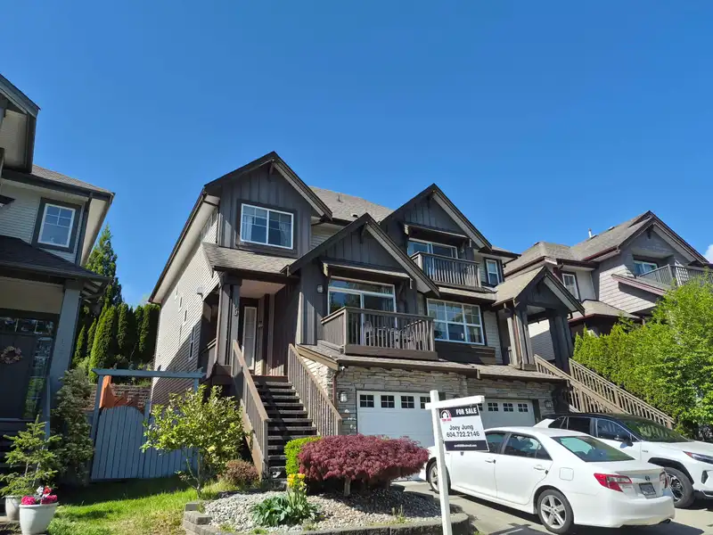 109 FOREST PARK WAY - photo 1 of 24