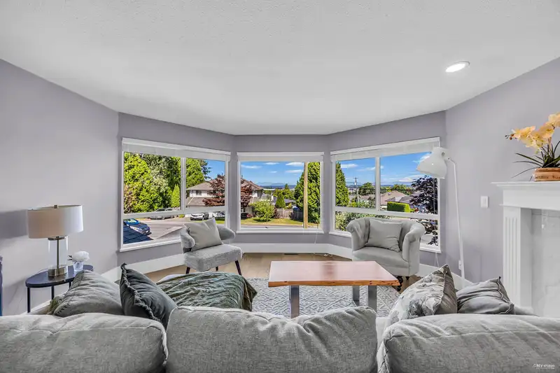 6005 190 STREET - photo 1 of 39