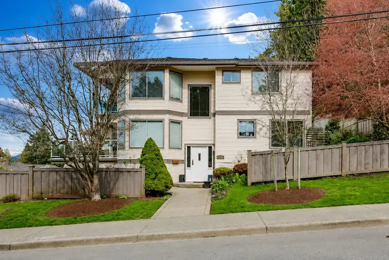 8376 CENTRE STREET - photo 2 of 39