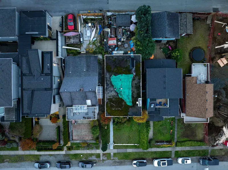 34 N HYTHE AVENUE - photo 3 of 25