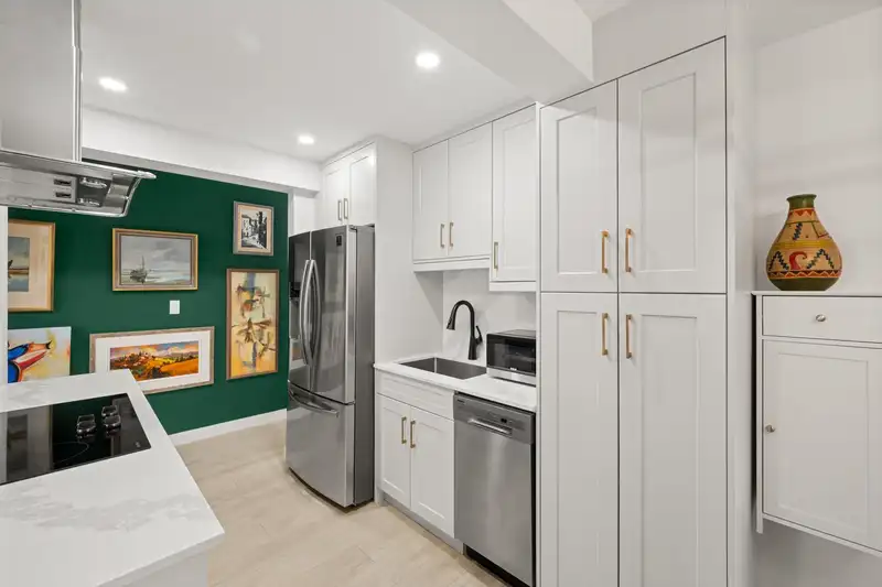 215 2320 W 40TH AVENUE - photo 4 of 28