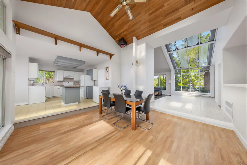 17138 26A AVENUE - photo 4 of 25