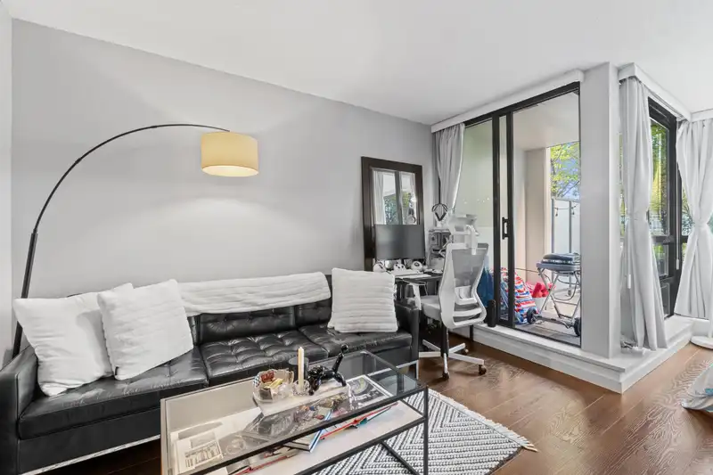 1111 933 HORNBY STREET - photo 4 of 17