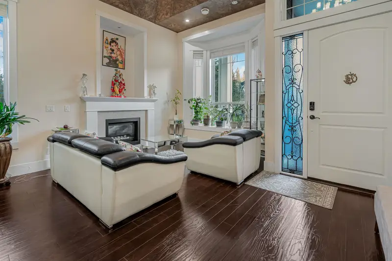 14799 63RD AVENUE - photo 3 of 25