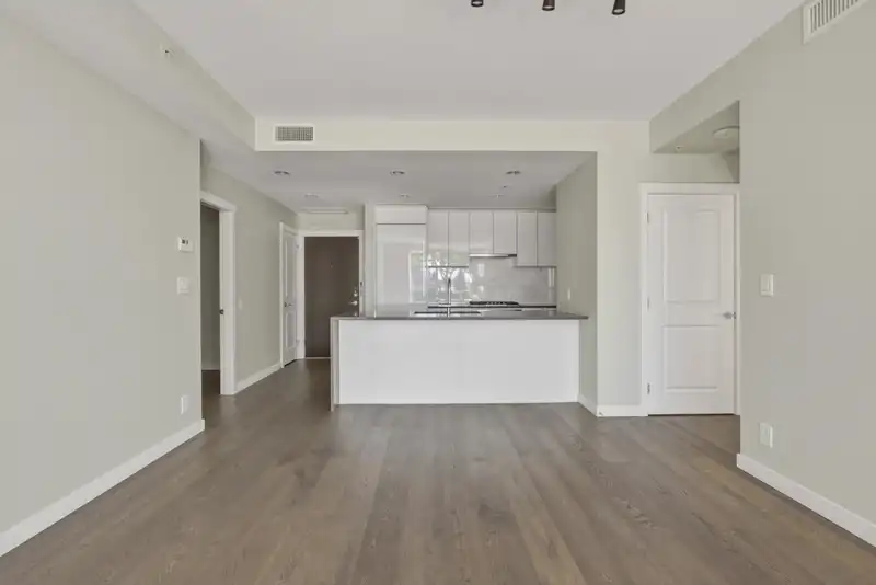 104 5687 GRAY AVENUE - photo 4 of 34