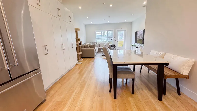 203 80 ELGIN STREET - photo 4 of 25