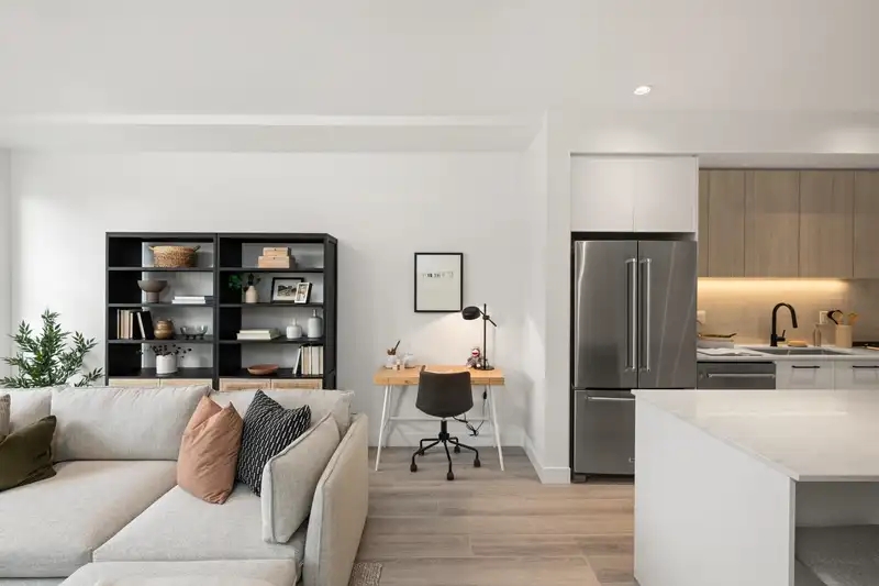 110 3421 QUEENSTON AVENUE - photo 4 of 35
