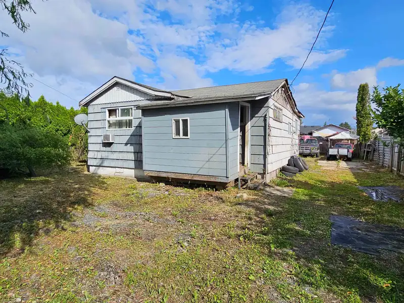 12771 114A AVENUE - photo 2 of 5
