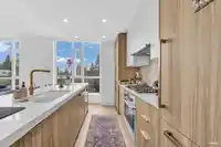 208 2385 EMERY COURT - thumbnail 3
