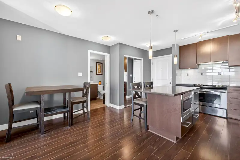 456 15850 26 AVENUE - photo 4 of 26
