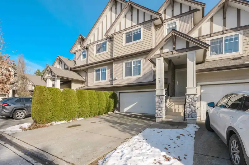 47 18181 68TH AVENUE - photo 2 of 40