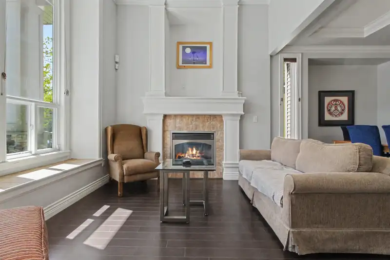 14675 62 AVENUE - photo 2 of 40