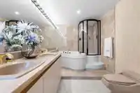 401 2015 BEACH AVENUE - thumbnail 19