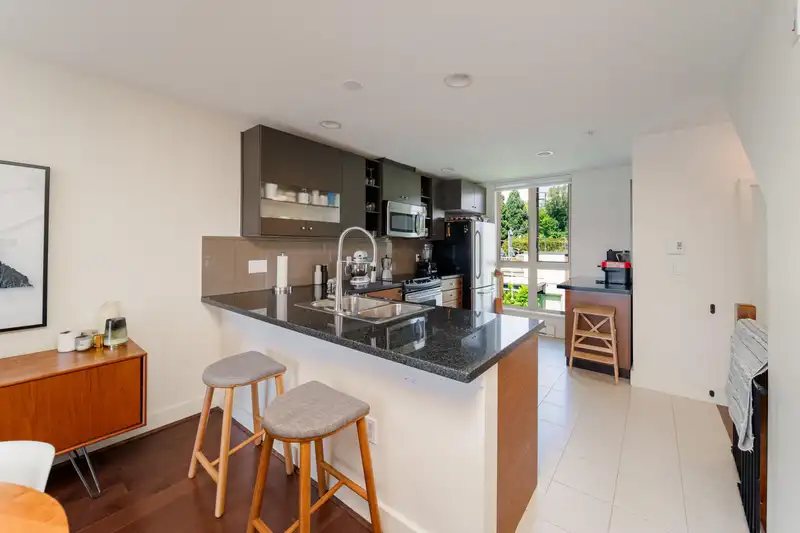 64 728 W 14 STREET - photo 1 of 39
