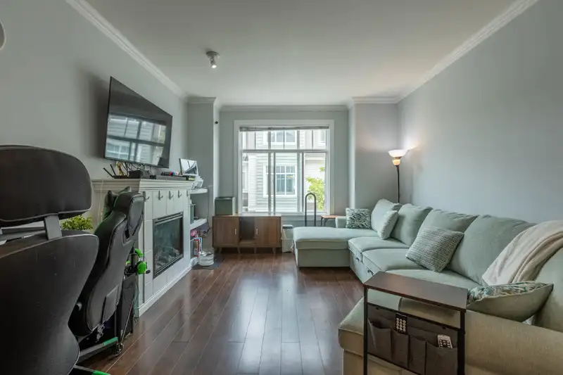 41 19480 66 AVENUE - photo 4 of 40
