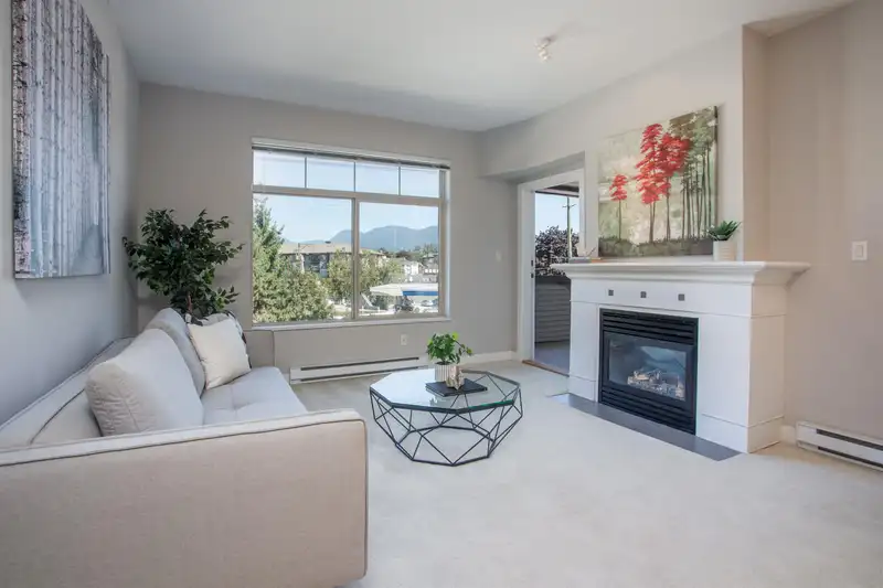 302 2330 WILSON AVENUE - photo 1 of 32