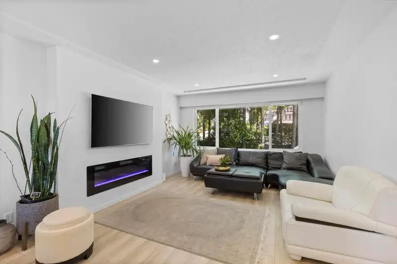 430 MUNDY STREET - photo 4 of 40