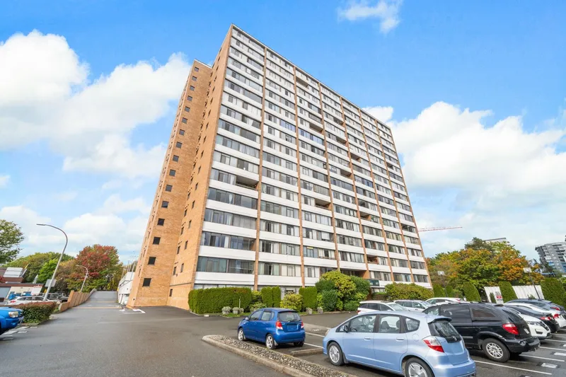 802 6651 MINORU BOULEVARD - photo 1 of 17