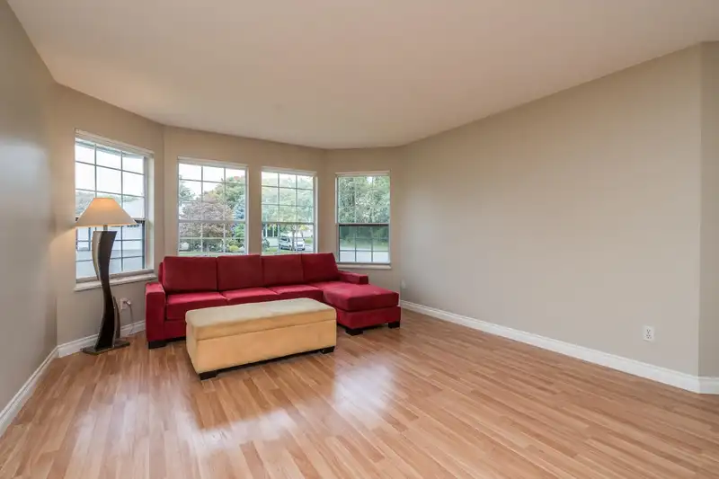 18890 61A AVENUE - photo 3 of 38