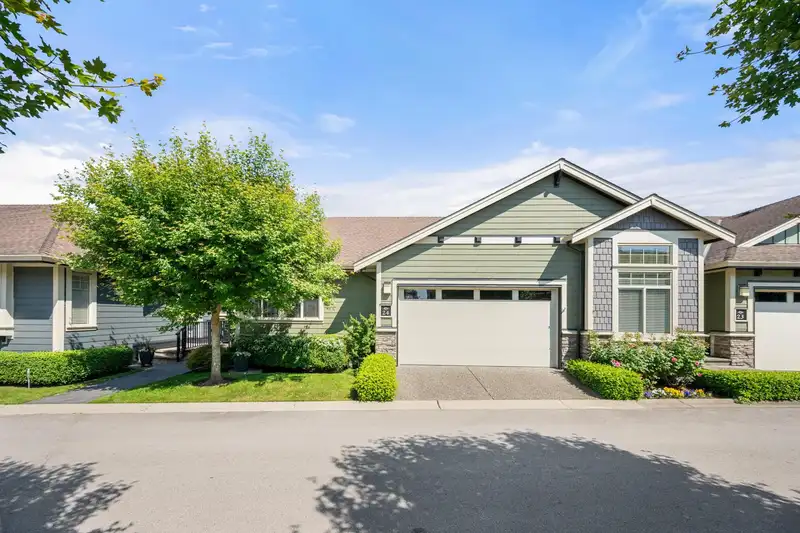 24 350 174 STREET - photo 2 of 40