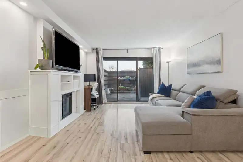 102 4111 FRANCIS ROAD - photo 2 of 21