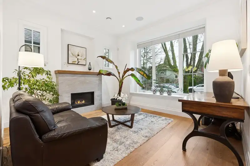 2975 W 15TH AVENUE - photo 4 of 40