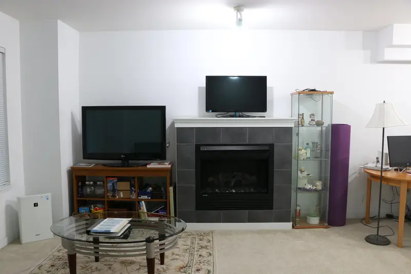 18 12040 68 AVENUE - photo 1 of 22