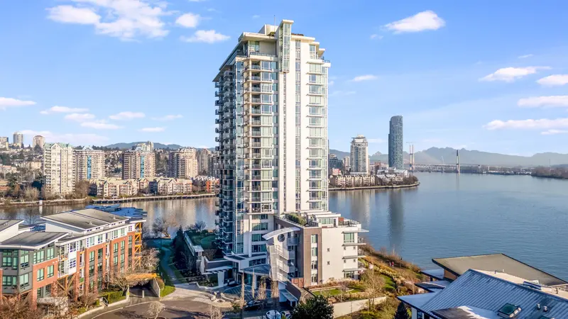 1406 210 SALTER STREET - photo 2 of 25