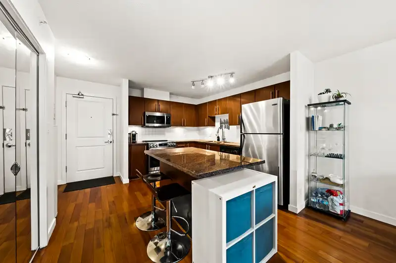 503 2088 MADISON AVENUE - photo 4 of 39