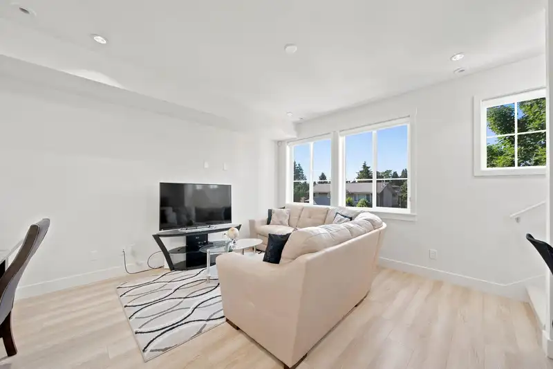 62 11556 72A AVENUE - photo 2 of 35