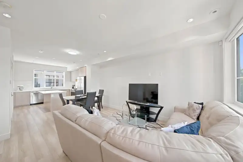 62 11556 72A AVENUE - photo 4 of 35