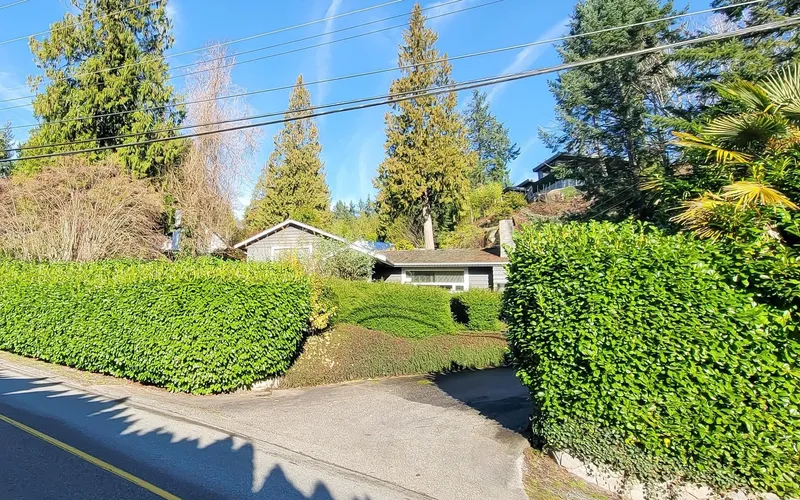 4670 WILLOW CREEK ROAD - photo 4 of 24